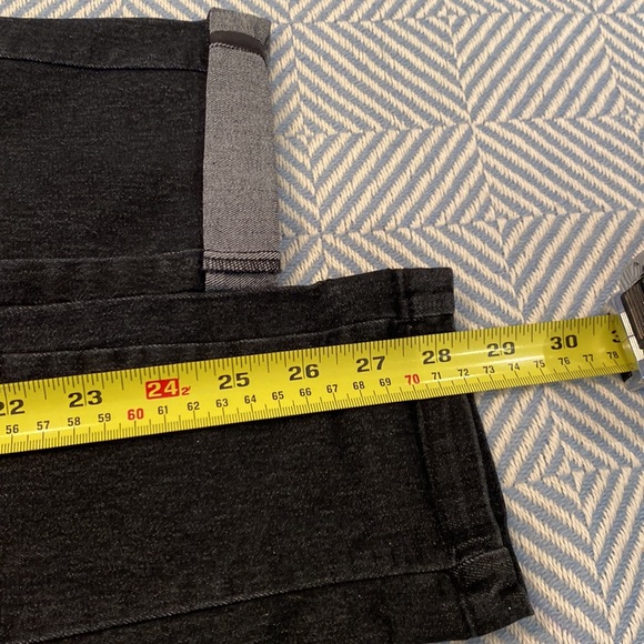 Kardashian Kids Boys Jeans Size 5T - Picture 12 of 12